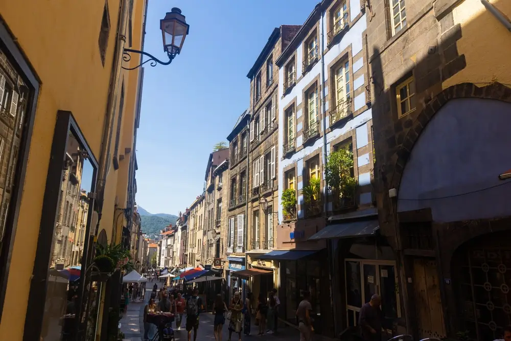 vue de la rue des Gras à Clermont-Ferrand.