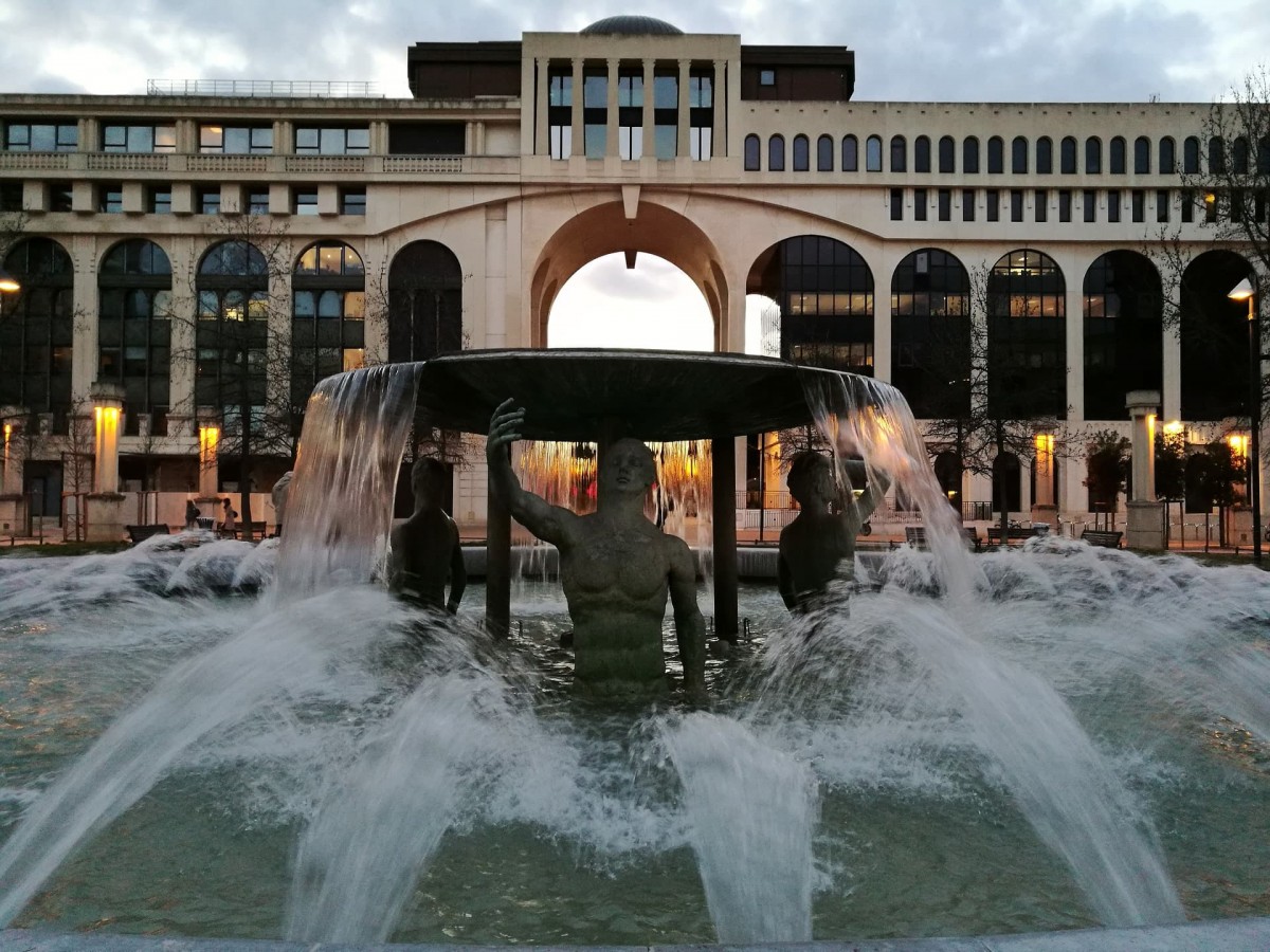 fontaine centre-ville montpellier