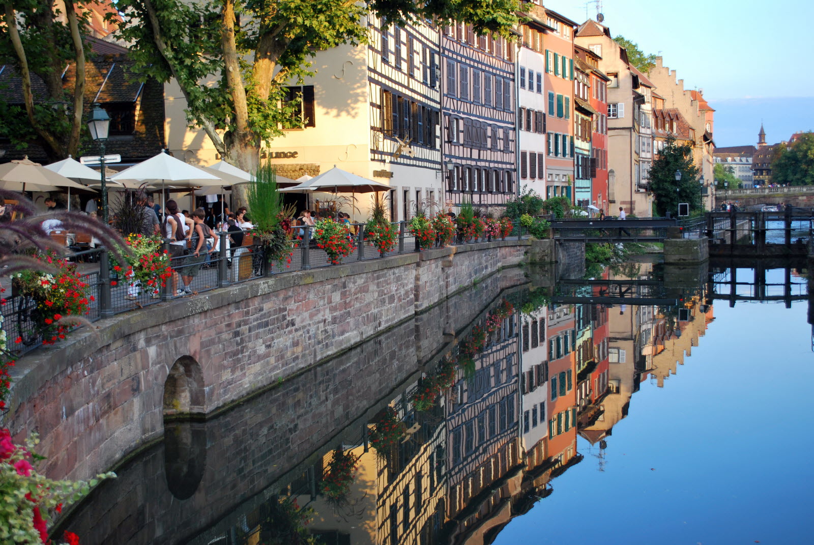 Vivre et travailler à Strasbourg, les plus beaux quartiers pour investir