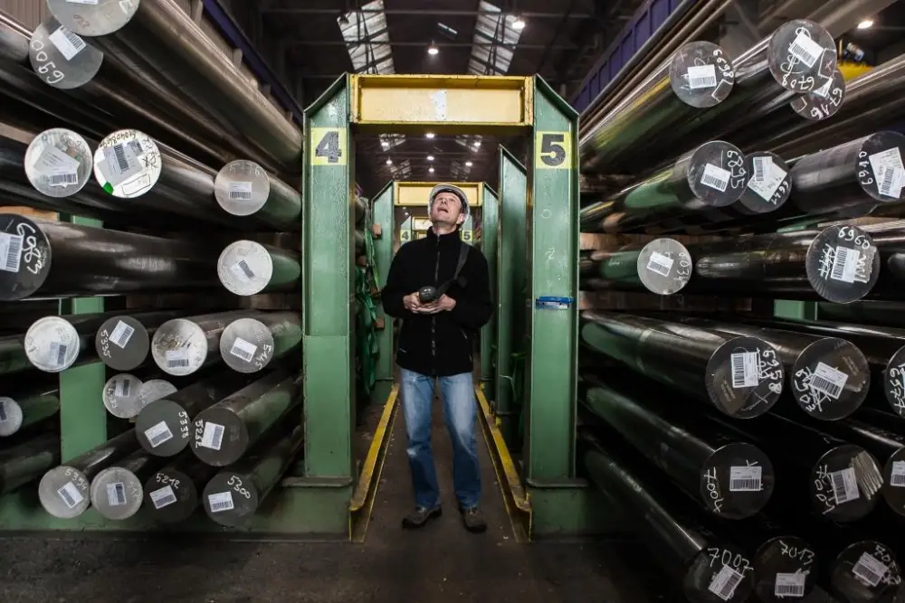 Dans une usine du territoire Auxois Morvan.