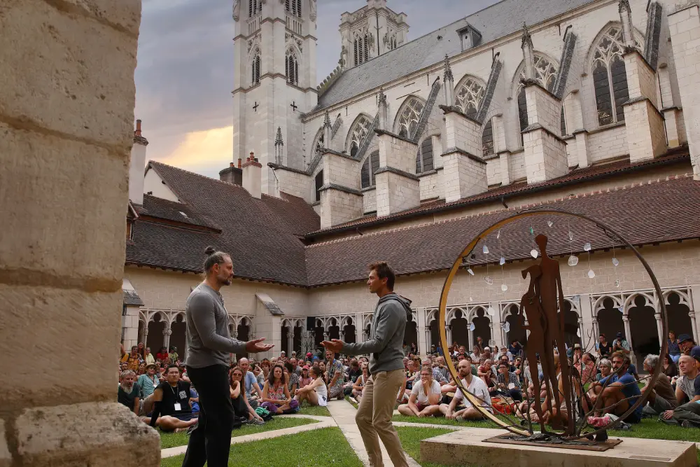 Festival Chalon dans la rue.