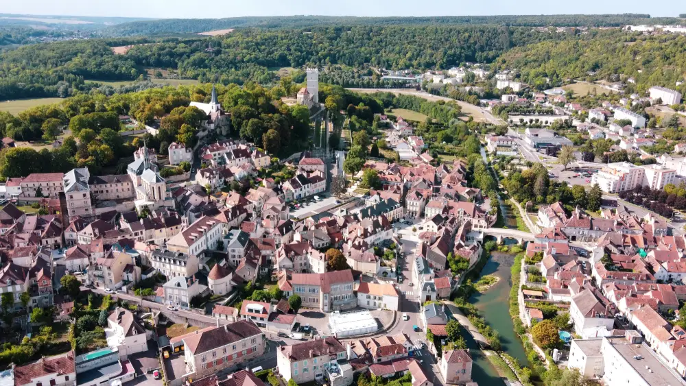 vue aérienne de Montbard